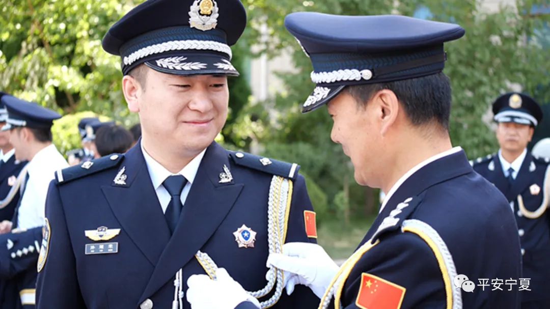 早安宁夏刘宏宇为宁夏警察送祝福