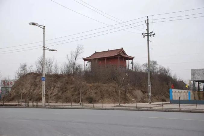 瓠子堤即秦堤,又称龙虎堤,自汲县发韧,历延津,胙城,酸枣等县延袤百里