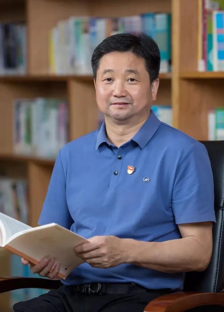 唐国忠— 杭州师范大学附属仓前实验小学 校长 —education在2022新年