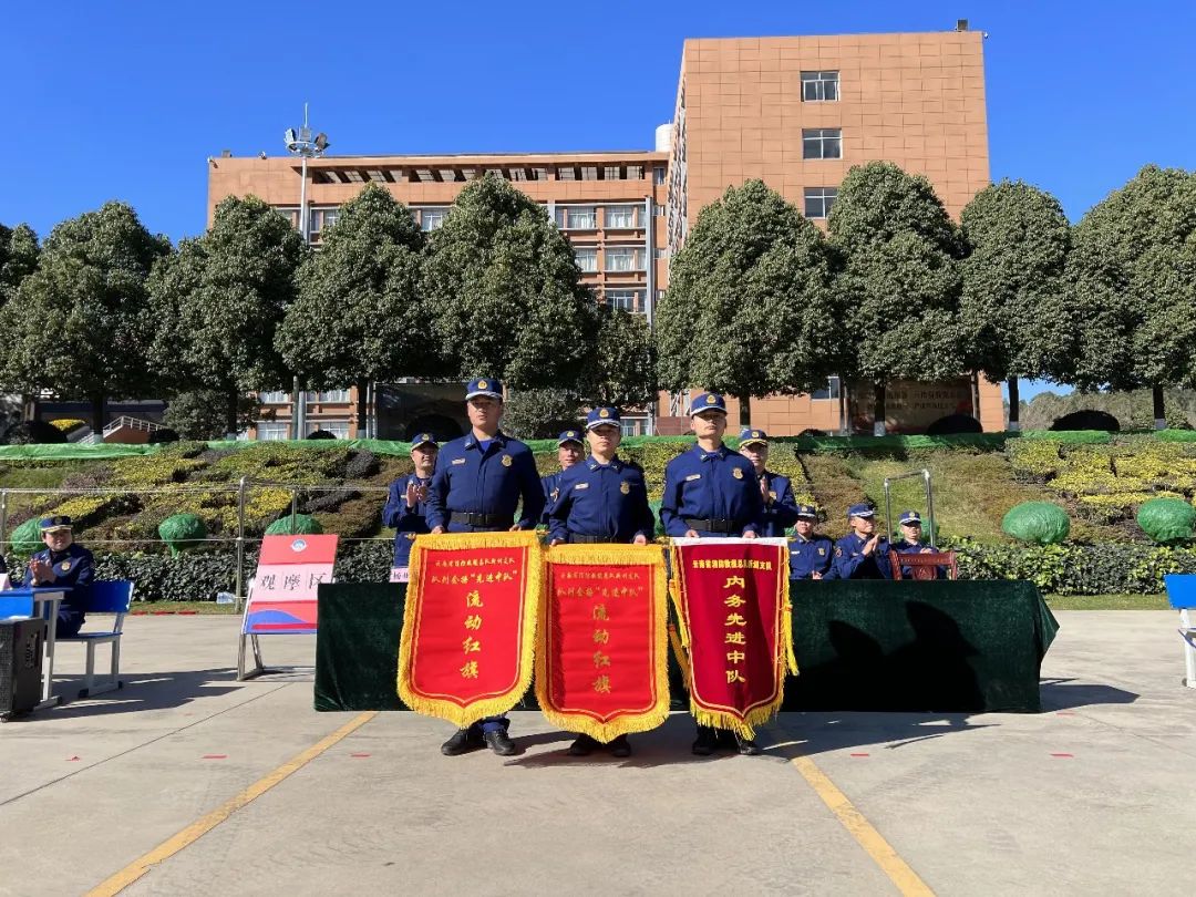 真有排面云南省消防救援总队新训支队新年首场队列会操