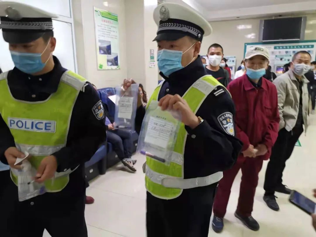 你好警察节张志强一位老交警的忠诚告白