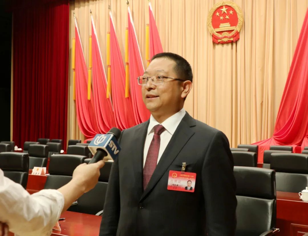 区长肖文高答记者问以优异的成绩向党和人民交出一份满意的答卷