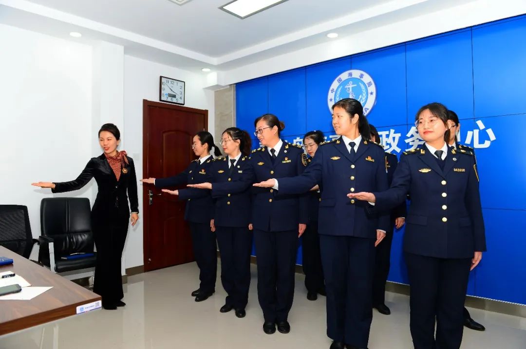 政务礼仪规范化文明服务暖人心