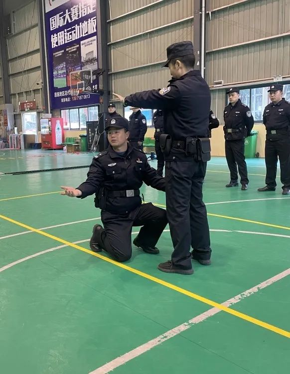 中國人民警察節恩施市法院法警大隊以實戰化訓練慶祝人民警察節