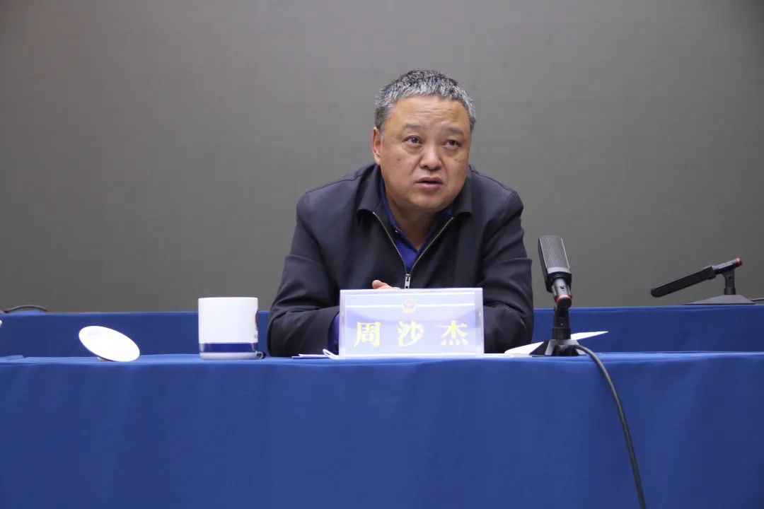 阿壩縣人民政府副縣長,公安局黨委書記,局長蒲龍及