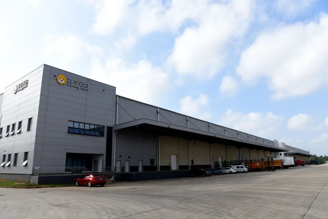 会前,司迺超先后深入老城镇恒大御景湾,苏宁海南电商运营中心调研详细