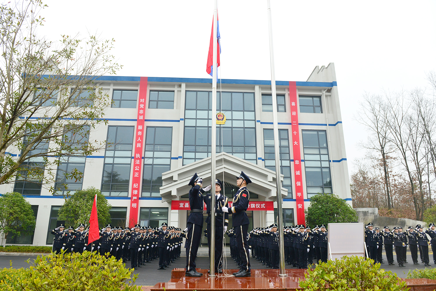 珠海警备区升国旗图片