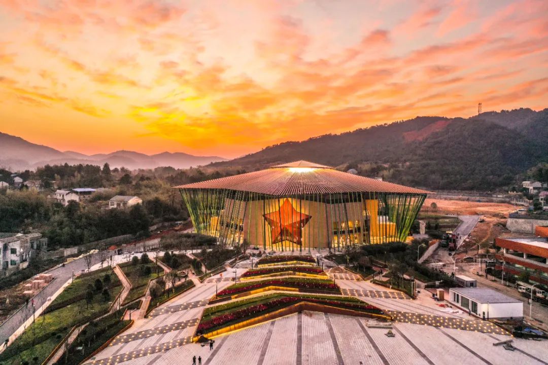 最忆韶山冲今起休演恢复演出的时间是