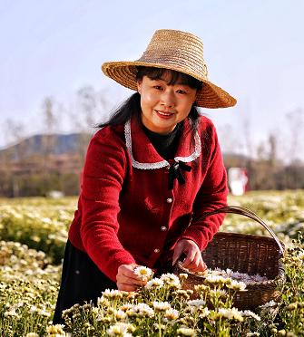 省级媒体视角麻城堰头垸村留守妇女年卖土货千万元
