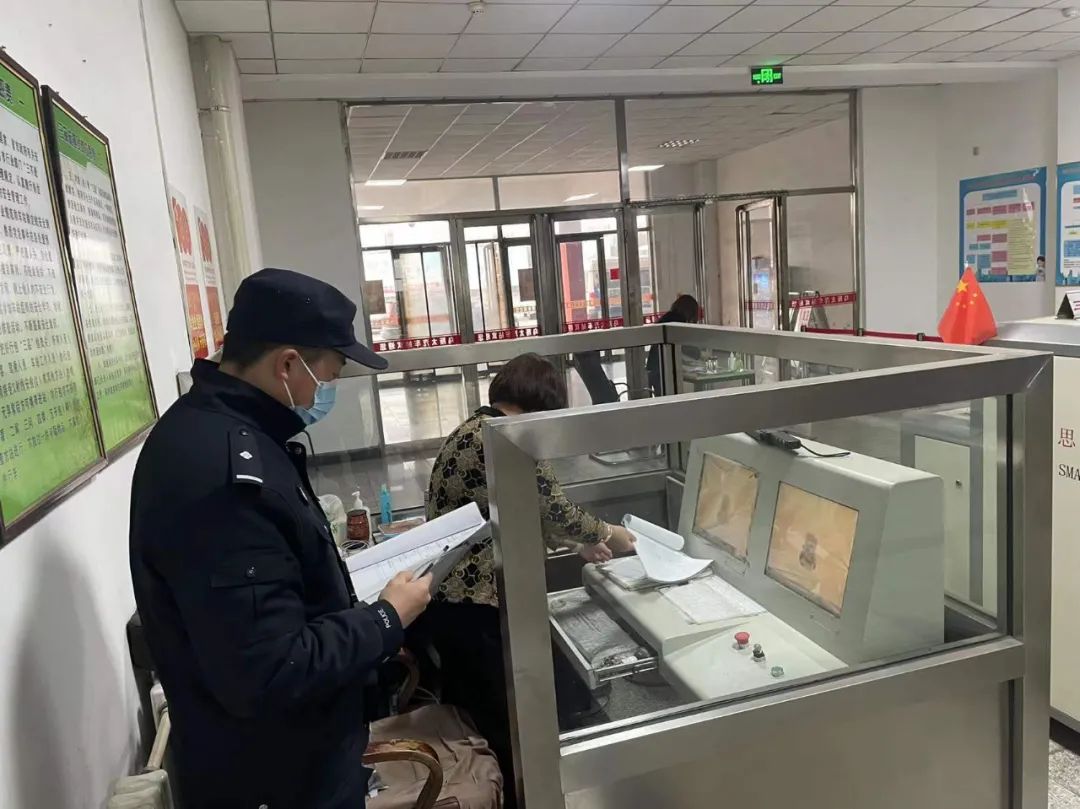 警方行动乌斯太派出所开展重点场所治安消防检查