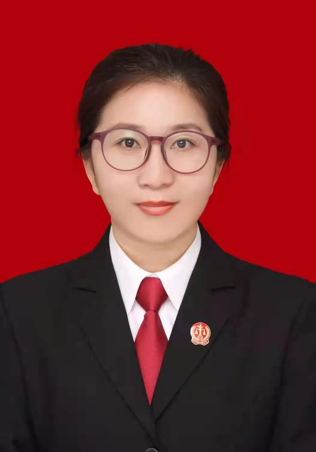 频传,喜讯连连,4名干警通过法考a证,分别是:吴红瑞,杜治,赵双,闫静