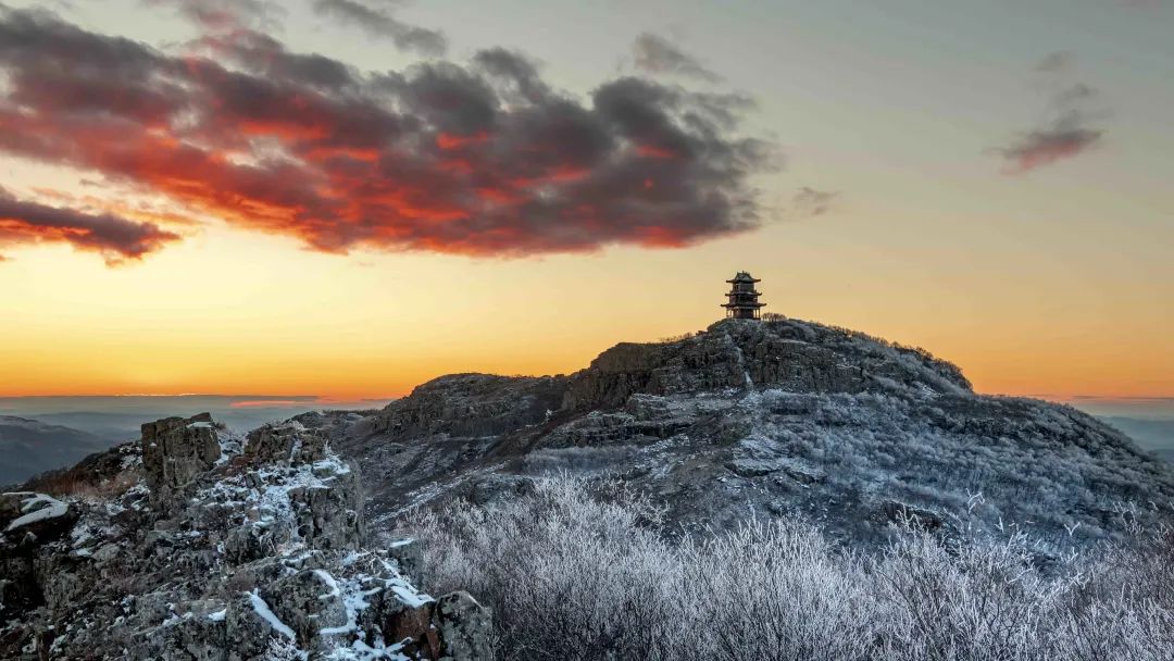 银装素裹老头山