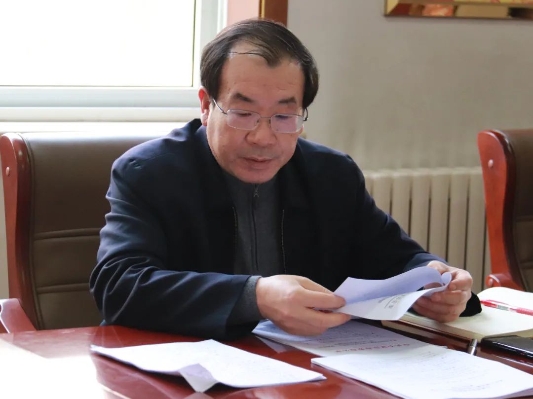 区委书记王锦山主持召开疫情防控调度会议