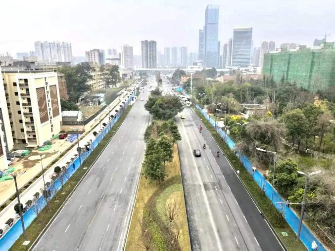 可以快速去二仙桥了，成华大道这一段正式通车