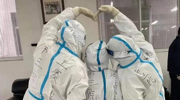 每天3分钟尽览天下事今日郑州不再开展全员核酸检测出