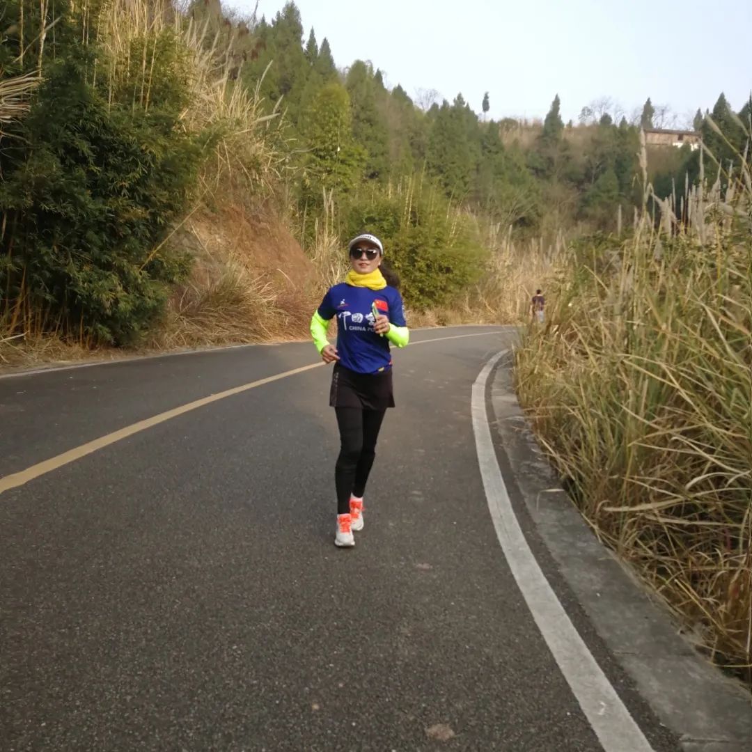 强风迎面吹拂不弃漫漫前路丨奔跑吧阿sir