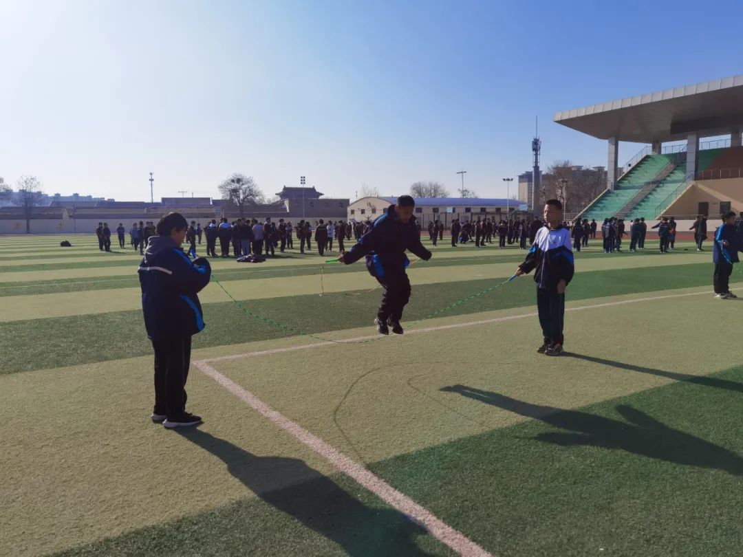 东光县第二中学花样跳绳让校园绳彩飞扬