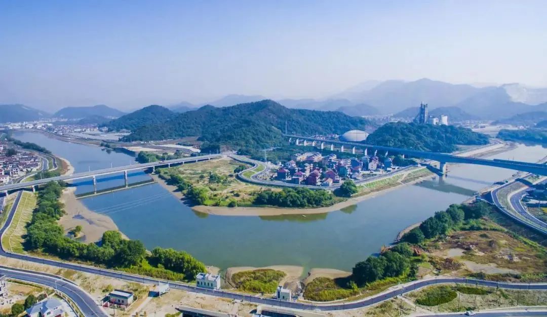 全区首个浦阳获评省级园林城镇