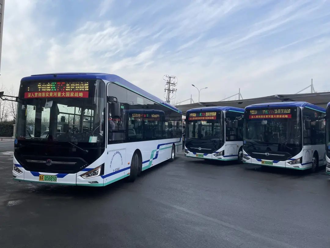 近日,濟南公交集團在2021年底採購的690輛新式純電動公交車已經在k13