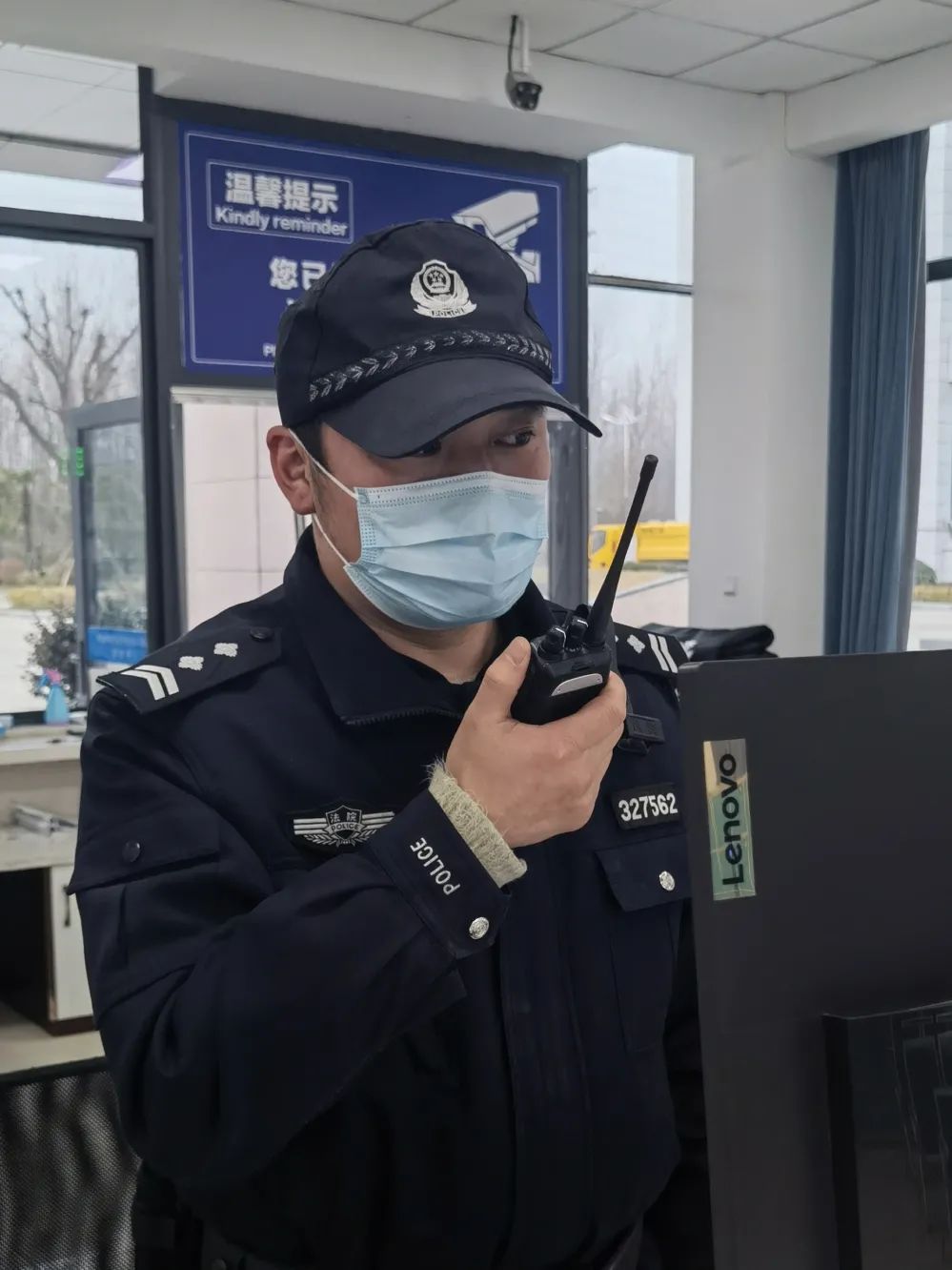 警察对讲机呼叫声音图片