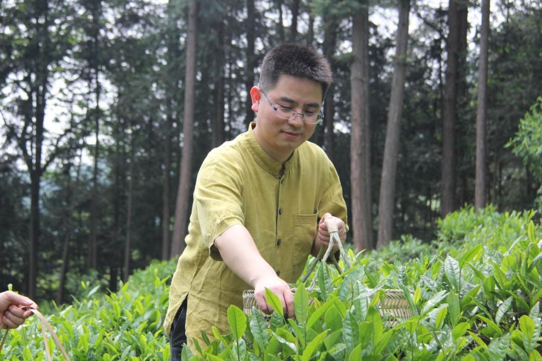 雨花强产业企业家心声①三十九铺胡德安善行大爱