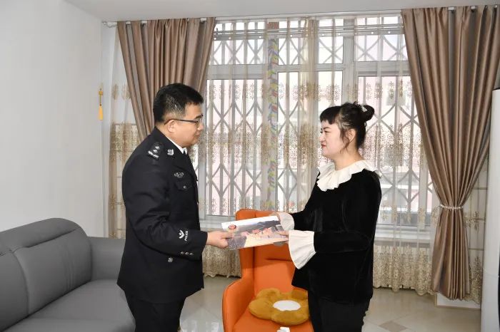于海波同志到白城市督导调研公安工作看望慰问基层警务人员