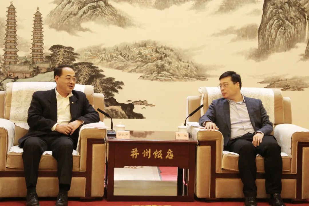 交通事业部总经理张洪权,货车事业部总经理郭杰及相关部门领导参与