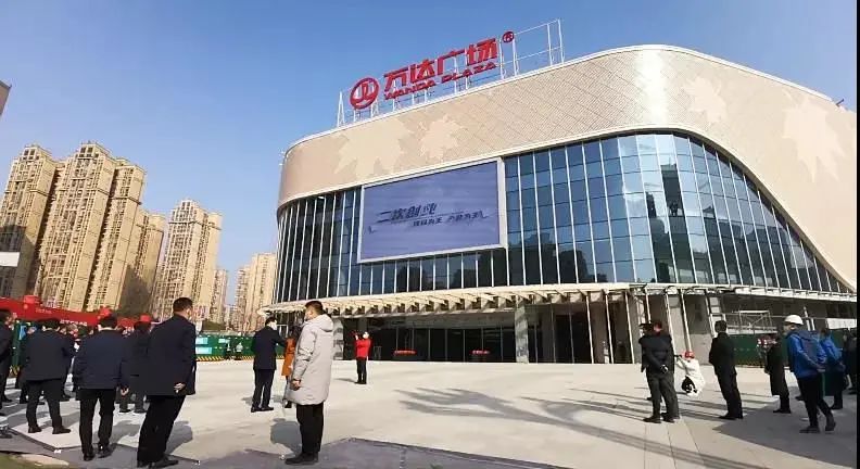 聚焦重大项目巴中万达广场进入室内外装修阶段预计今年5月建成投运