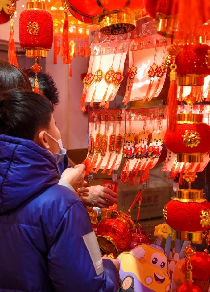 看图年货市场热起来