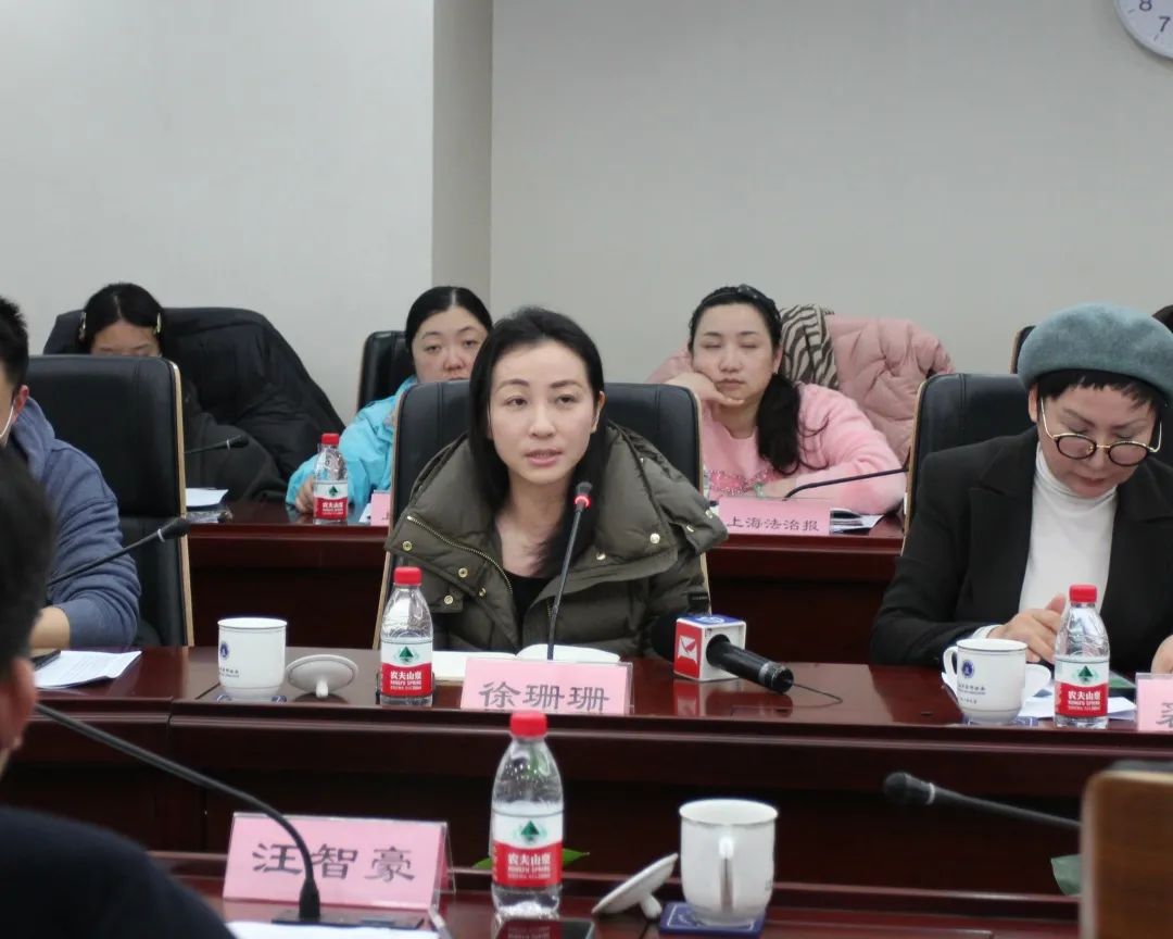 市政协委员,中伦律师事务所合伙人徐珊珊表示,将围绕补齐社会治理短板