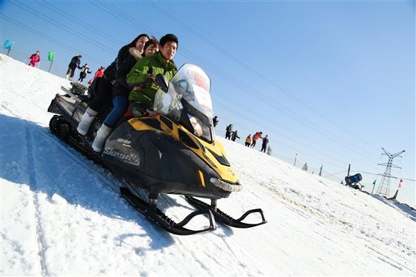 榆林金森滑雪滑冰场图片