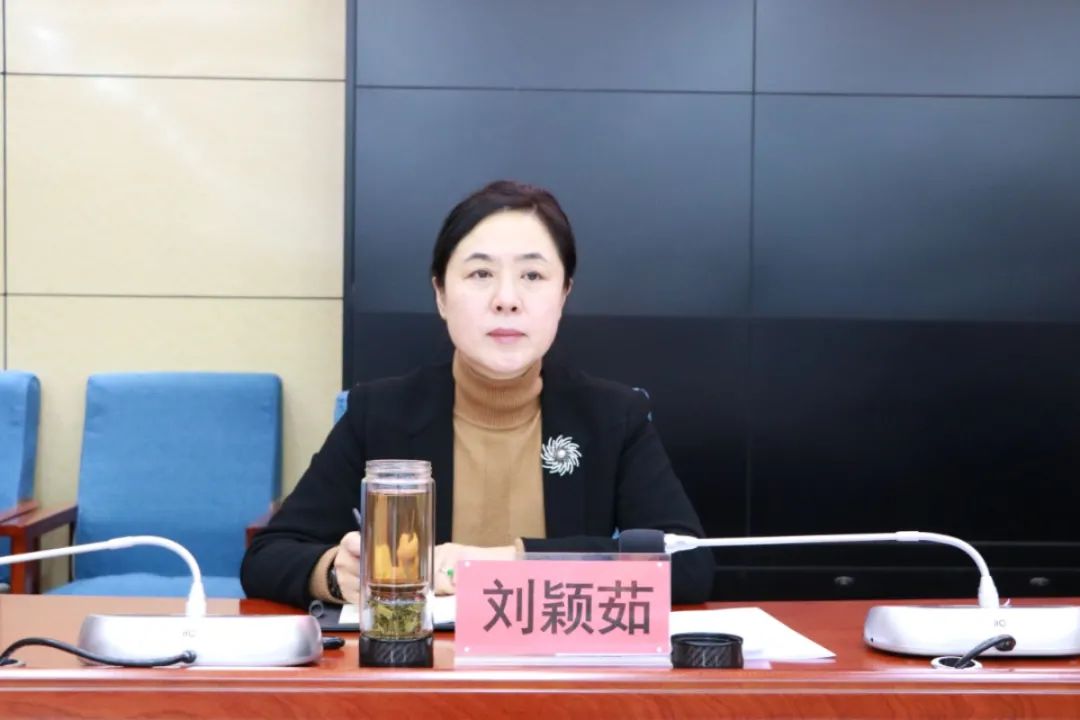 任丘市召开第七届道德模范表彰会