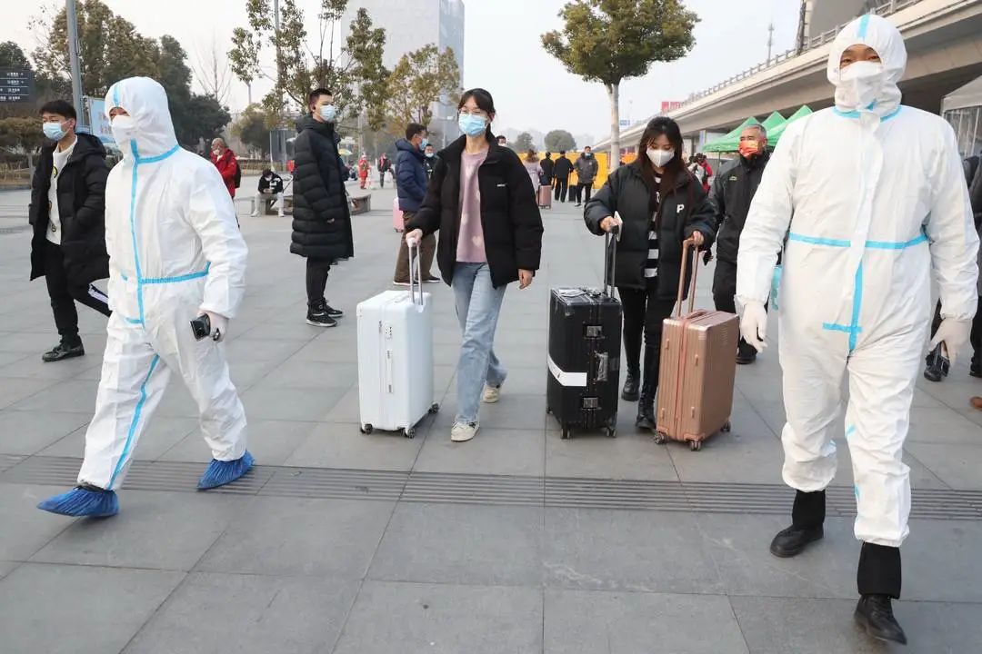 直击现场!这些人要集中隔离!