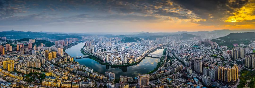 ai主播专访省人大代表何平发挥巴中绿色生态优势推动实现绿色崛起