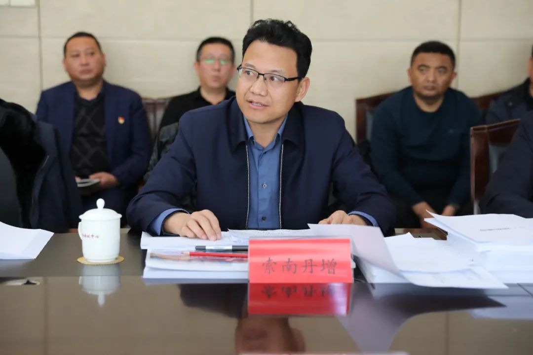 三江源报社供图索南丹增指出:受邀的领导和专家对玉树市申报国家