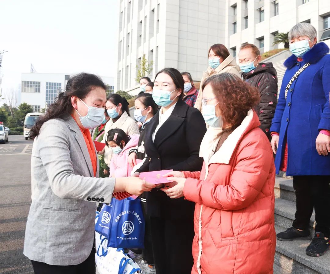 四川省妇联党组成员副主席杨利民赴遂宁开展调研慰问活动