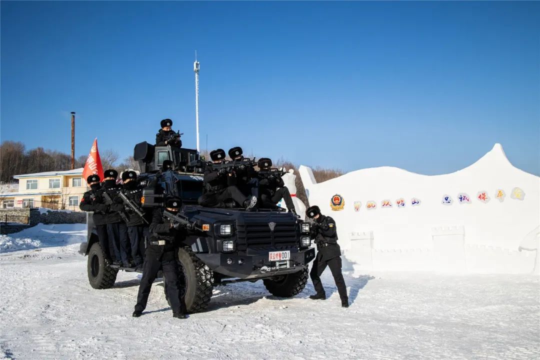 冬季整训极寒冰冻三尺天双鸭山特警训练热朝天