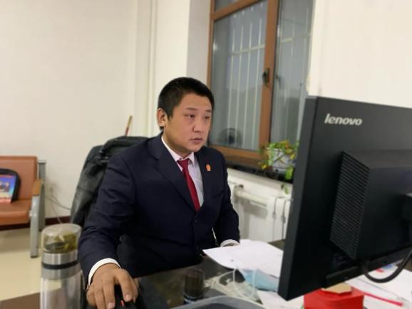 张乃仁不仅业务精湛,为人也是个热心肠.