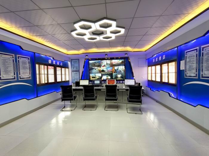 "穿越"天水北山—秦州至三阳川隧道双线贯通