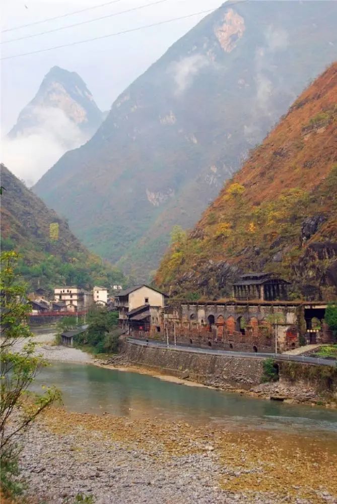 法官文苑冬日的盐泉