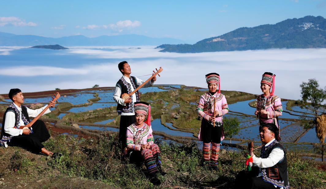 人民日报为我州哈尼族多声部民歌点赞快看