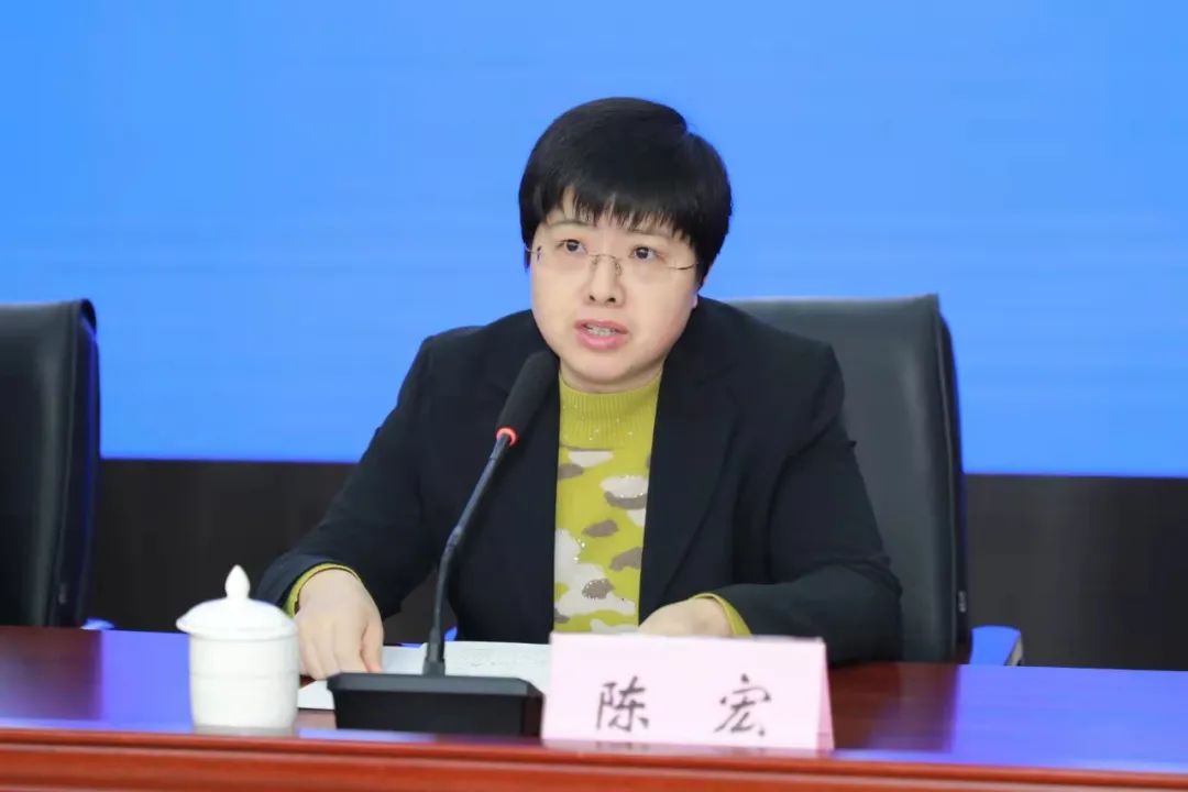 省教育厅二级巡视员 朱乃韬(许梦宇 摄)发布人:省残联理事长 高莉(许