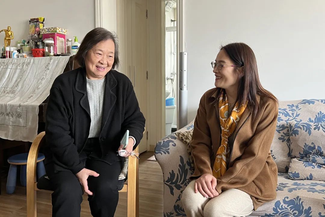 职工党委副书记朱燕刚慰问离休干部总会计师郭瑞慰问在职职工原标题