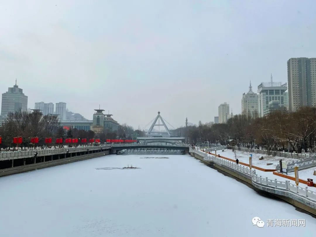 组图 2022年西宁第一场雪来啦!