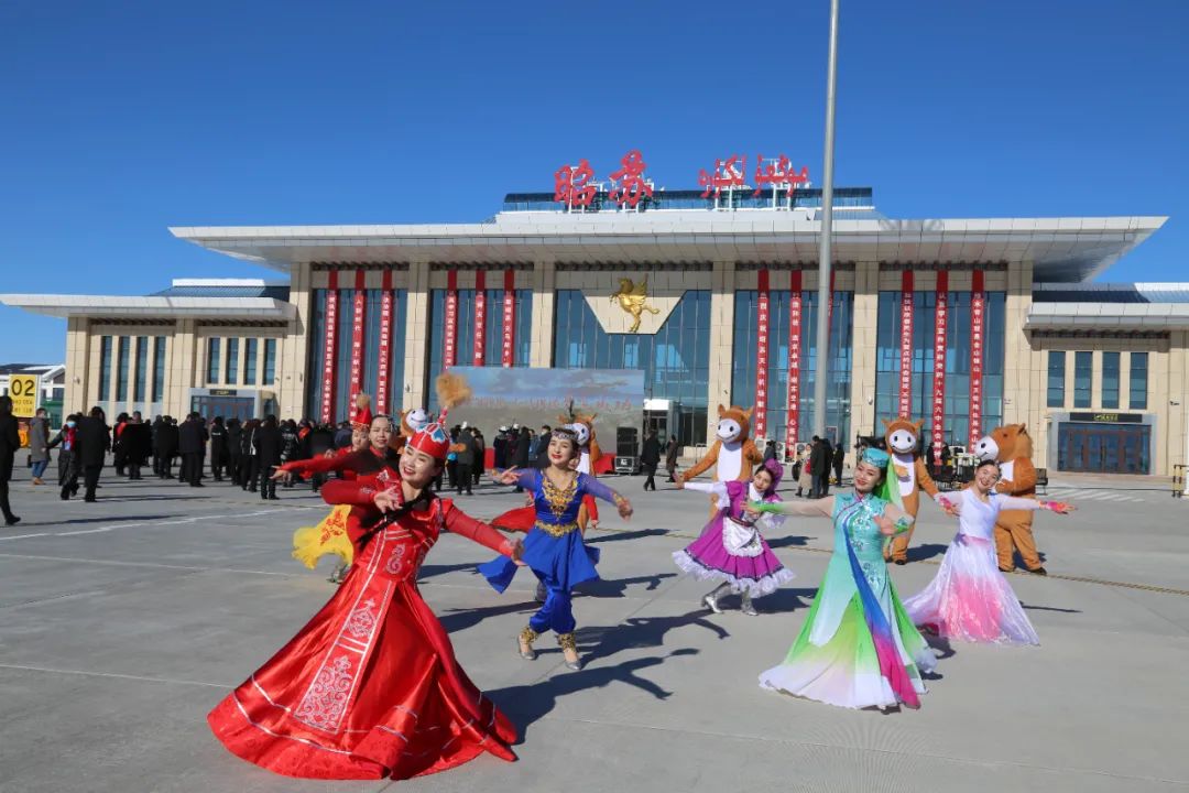 bob真人新疆首个高原机场正式投入运营(图1)