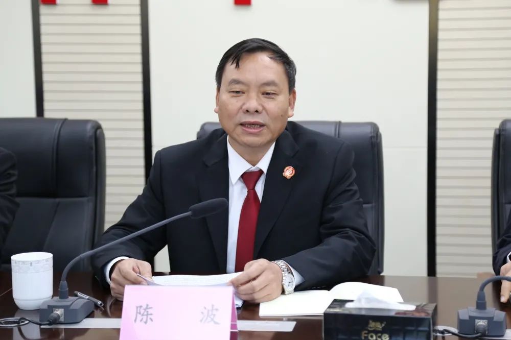 1月26日上午,普洱市中级人民法院党组成员,执行局局长陈波,普洱市人民