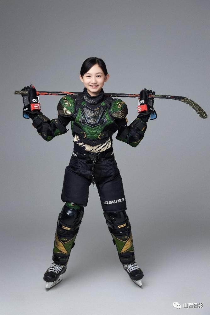 十年之后冰球看我山西唯一冰球校队冰上少年好飒