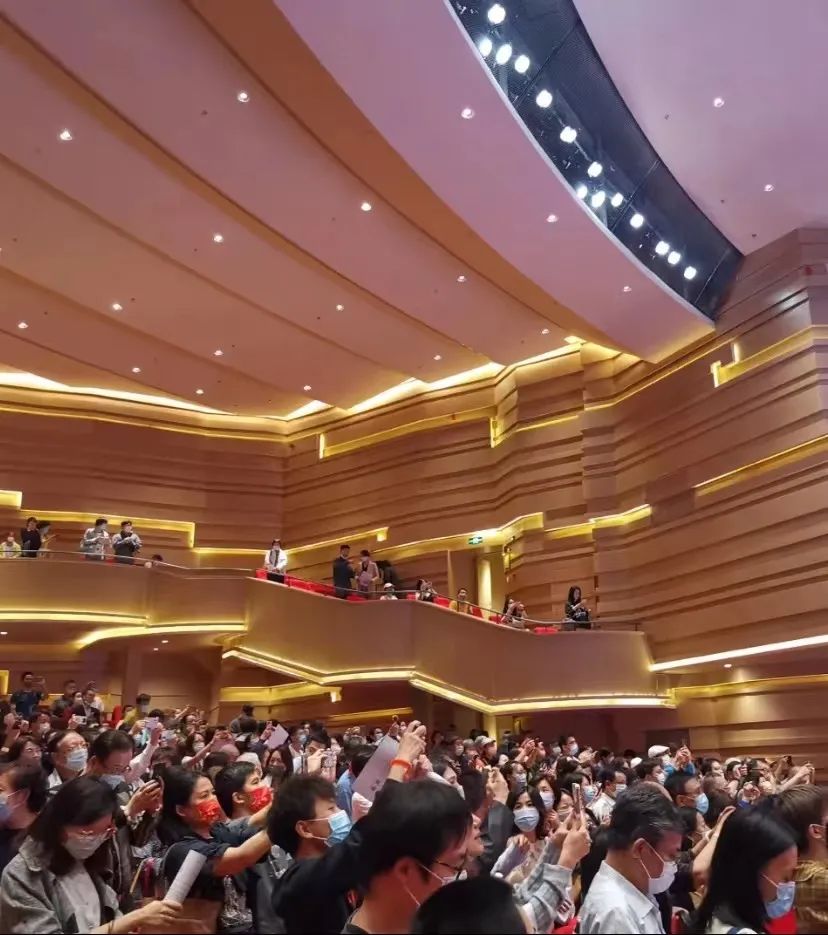 演艺大世界活力艺街区上海天蟾逸夫舞台京昆艺术盛会