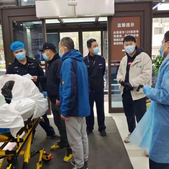 安排工作人员前往医院做好保外就医对象衔接工作.