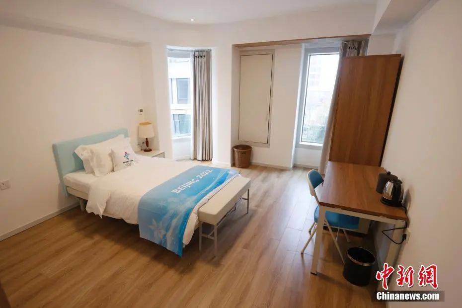 美国运动员分享北京冬奥村入住体验点赞黑科技智能床